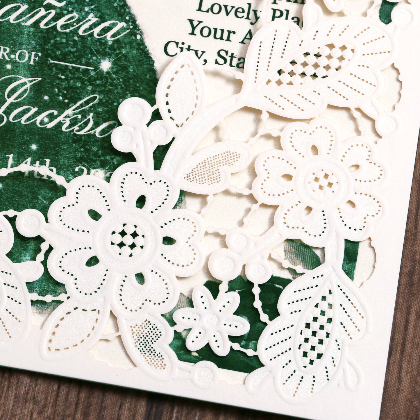 Customized Quinceanera Invitation Emerald Green, Elegant 15 years Invitations Sweet 16, Miss XV, Birthday Laser Cut Quince Invitation Cards White Personalized