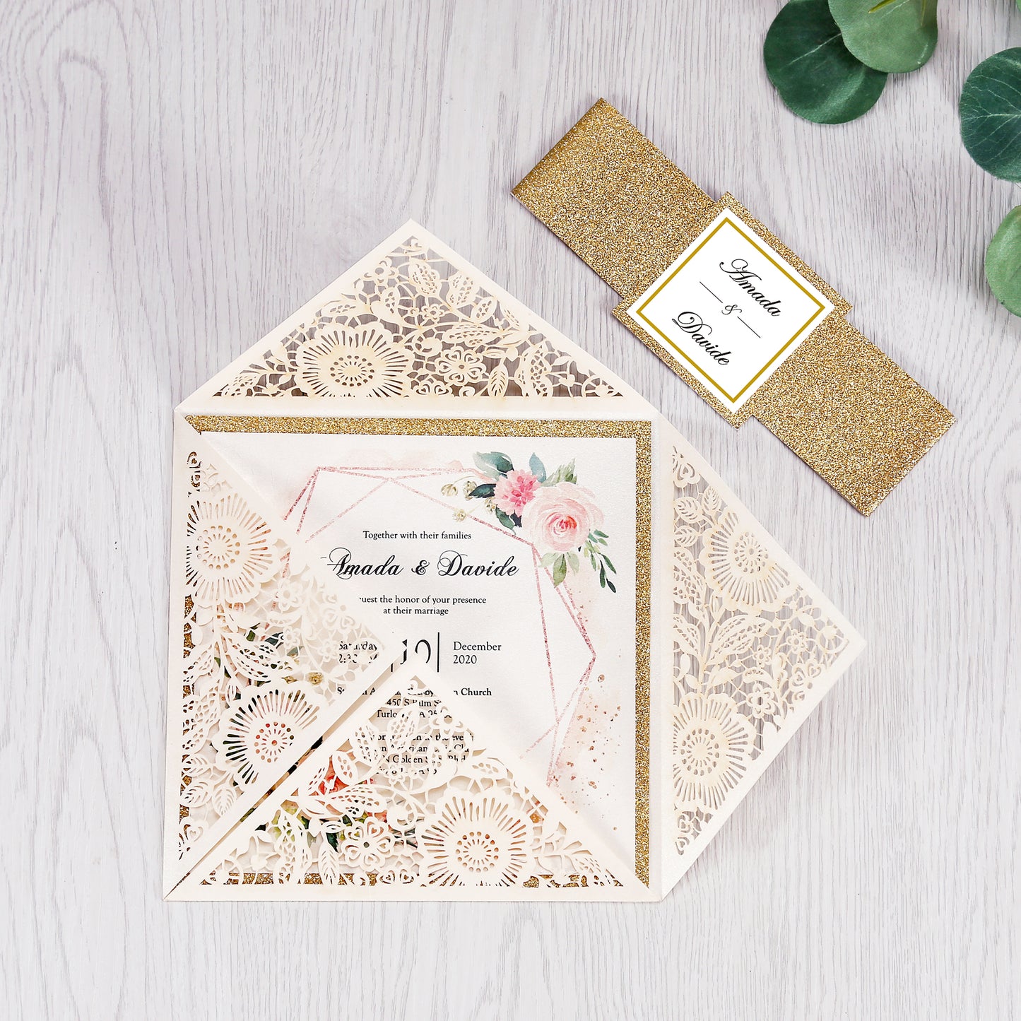 Square Ivory Lase-cut Lace Flower Pattern Wedding Invitations
