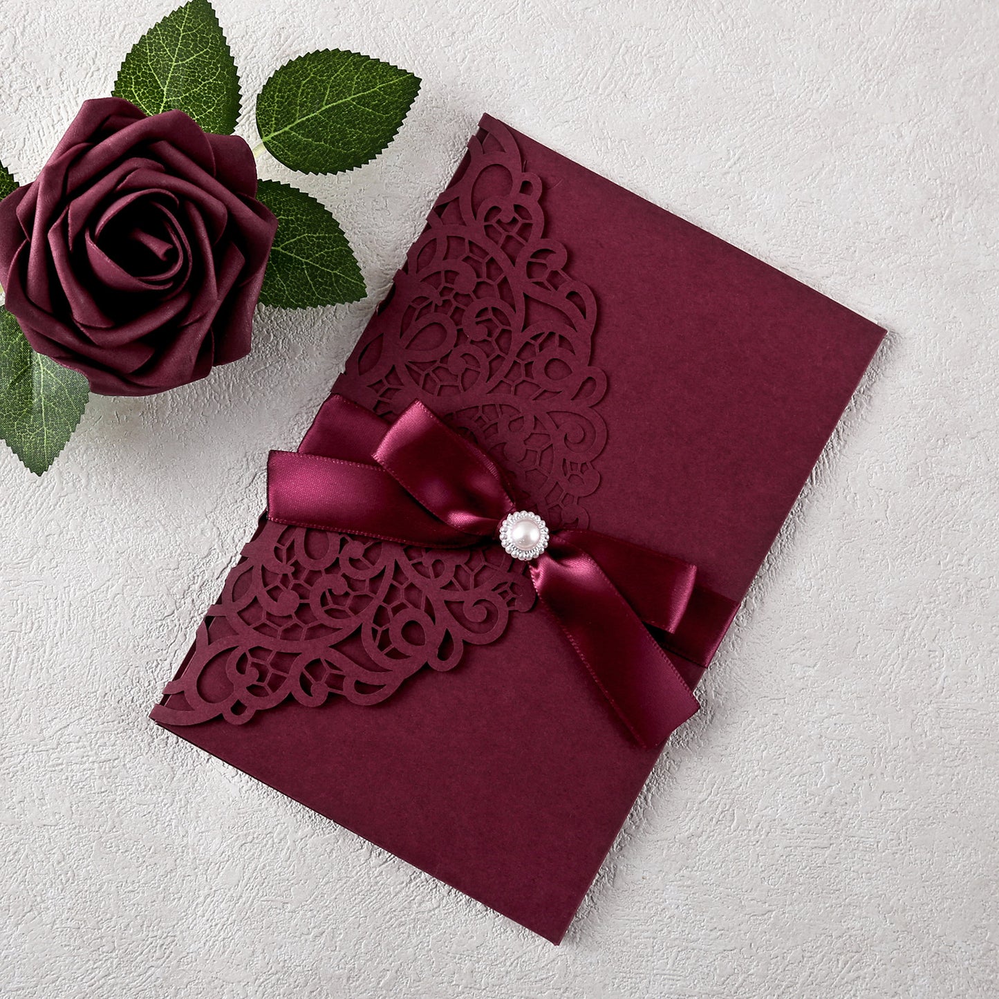 4.7 x7 inch Burgundy Laser Cut Hollow Rose Quinceanera Invitations Cards with Envelopes for Quinceanera Party