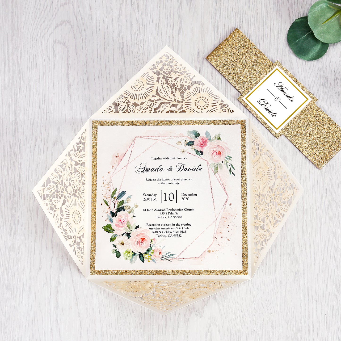 Square Ivory Lase-cut Lace Flower Pattern Wedding Invitations